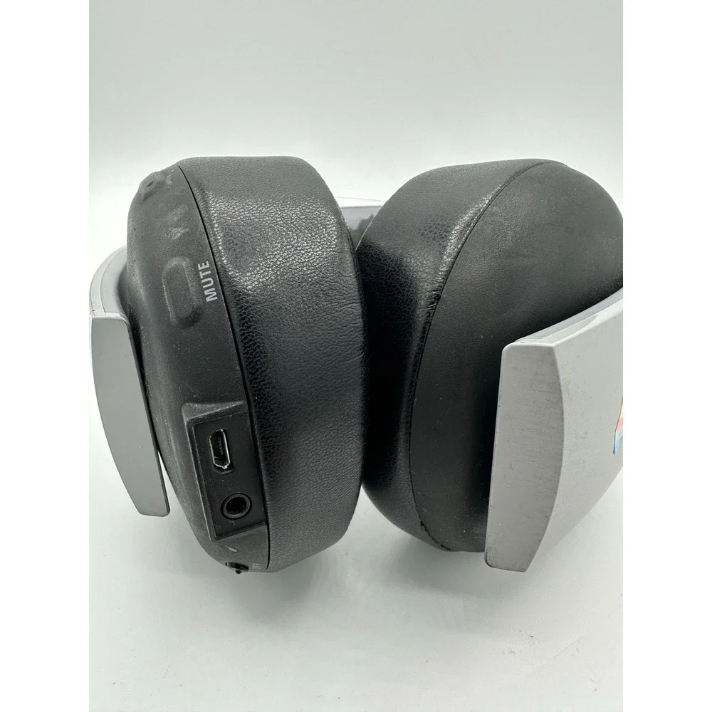 Sony PlayStation Gold Wireless Stereo Headset 20th Anniversary PS4 PS5 Dongle